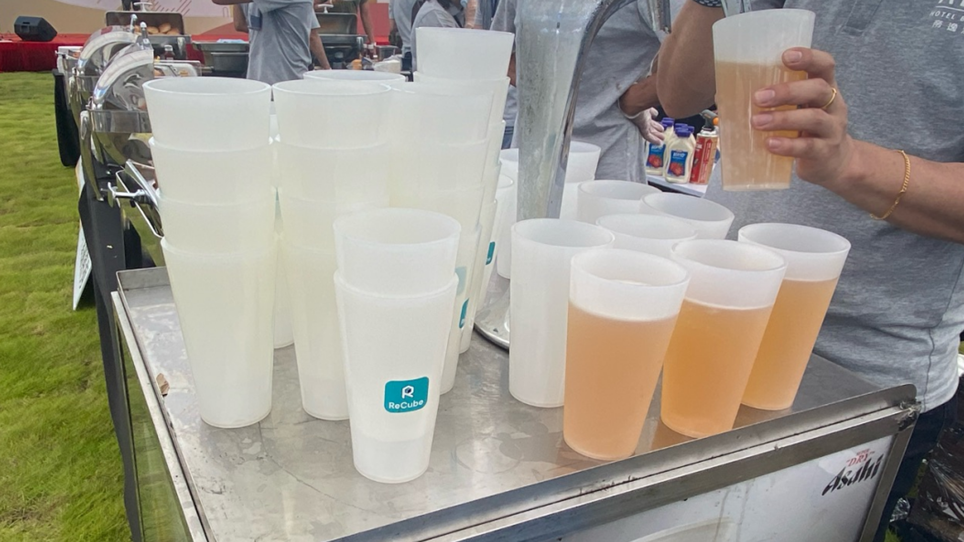 当香港年轻人遇上塑料难题，ReCube 选择押注循环杯