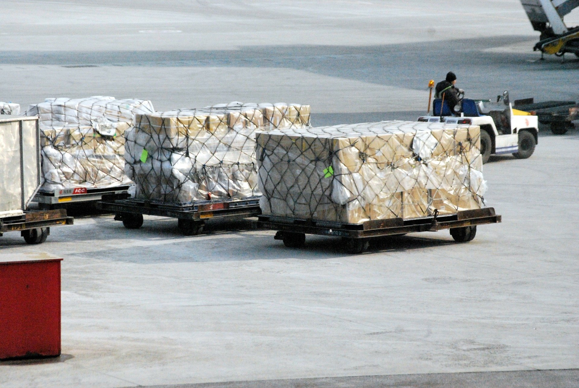 freight-17666_1920.jpg