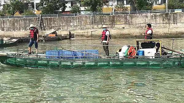 近年来,汕头市持续开展江河湖海清漂行动。(摄影:黄泽春).jpg 近年来,汕头市持续开展江河湖海清漂行动。(摄影:黄泽春).jpg